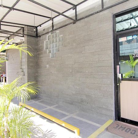 Hotel Palem Бандунг Екстериор снимка