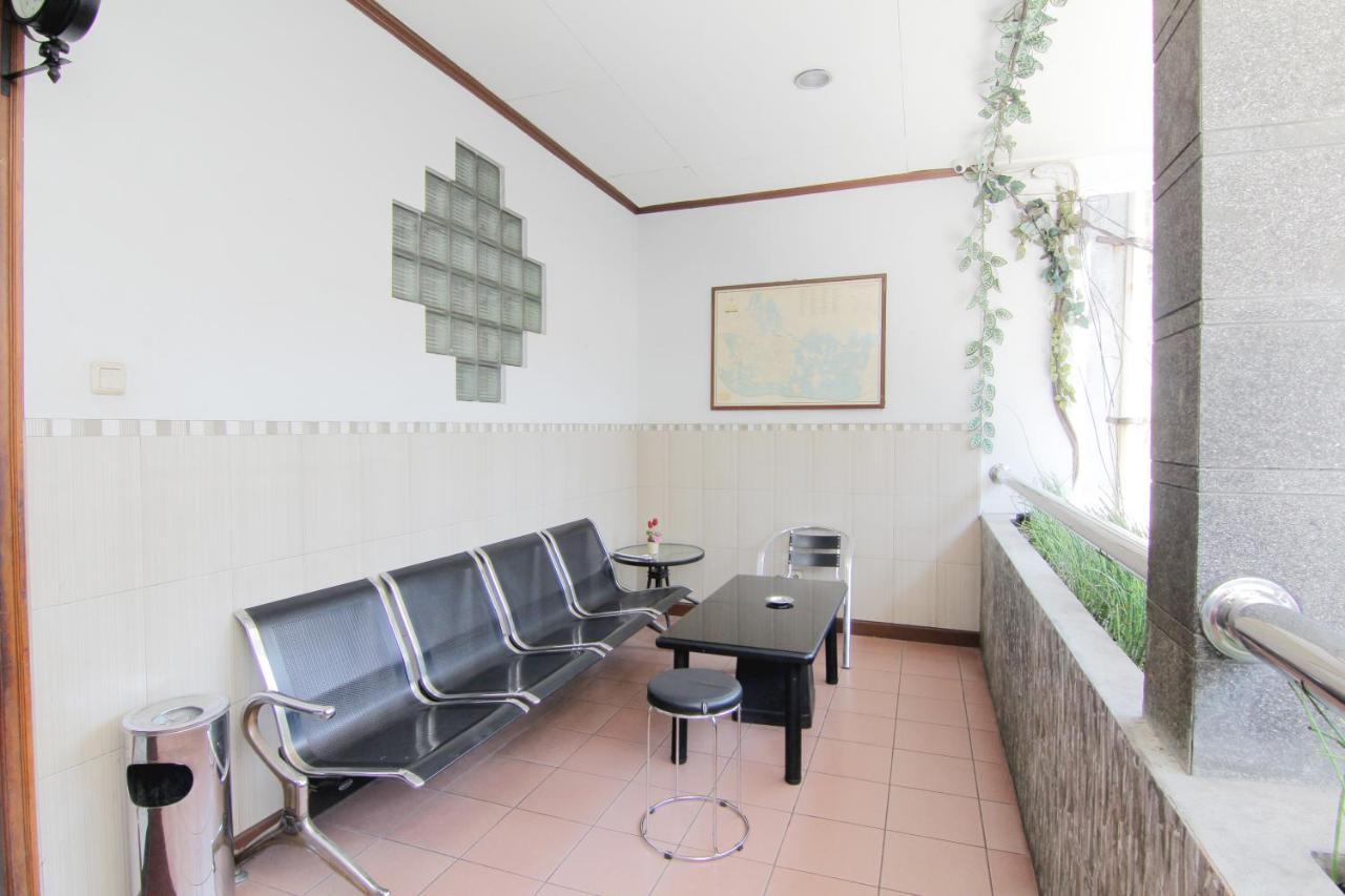 Hotel Palem Бандунг Екстериор снимка